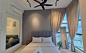 Arte Mont Kiara Host By Host Corner Suites
