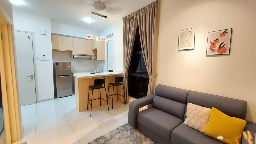 Arte Mont Kiara Host By Host Corner Suites Kuala Lumpur Luaran gambar